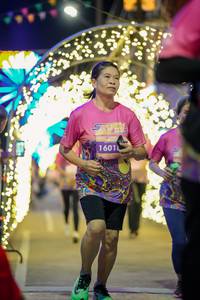 BIB: 1601
                            <button type="button" onclick="openModal(24740891)" class="btn btn-primary btn-sm float-right btn-popup" data-toggle="modal" data-target=".modal-high-quality">
                        <i class="fas fa-shopping-cart"></i> Add to Cart
                    </button>
                                            <button type="button" onclick="isThisMe(24740891, true)" class="btn btn-success btn-sm float-right btn-popup btn-isme hidden" data-toggle="tooltip" data-placement="bottom" title="นี่คือรูปของคุณใช่ไหม คลิกที่นี่เพื่อเอาเข้าอัลบั้ม">
                        <i class="fas fa-plus"></i> Add to album
                    </button>
                    <button type="button" onclick="isThisMe(24740891, false)" class="btn btn-warning btn-sm float-right btn-popup btn-isnotme hidden">
                        <i class="fas fa-ban"></i> Remove from album
                    </button>